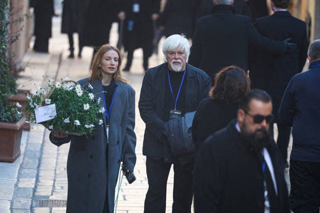 Brigitte Bardot Funeral - Saint-Tropez Canadian-US environmental, conservation and animal rights activist Paul Watson arriving at Notre-Dame de l Assomption church, for the funeral ceremony for late French actress Brigitte Bardot, in Saint-Tropez, southeastern France, on January 7, 2026. French film sensation Brigitte Bardot, a symbol of sexual liberation in the 1950s and 1960s who reinvented herself as an animal rights defender and embraced far-right views, died on Decmber 28, 2025 aged 91. Photo by Raphael Lafargue ABACAPRESS.COM Saint-Tropez France  Copyright: xLafarguexRaphael ABACAx