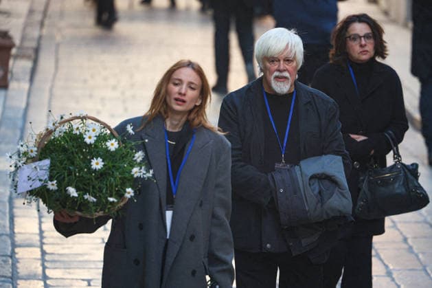 Brigitte Bardot Funeral - Saint-Tropez Canadian-US environmental, conservation and animal rights activist Paul Watson arriving at Notre-Dame de l Assomption church, for the funeral ceremony for late French actress Brigitte Bardot, in Saint-Tropez, southeastern France, on January 7, 2026. French film sensation Brigitte Bardot, a symbol of sexual liberation in the 1950s and 1960s who reinvented herself as an animal rights defender and embraced far-right views, died on Decmber 28, 2025 aged 91. Photo by Raphael Lafargue ABACAPRESS.COM Saint-Tropez France  Copyright: xLafarguexRaphael ABACAx