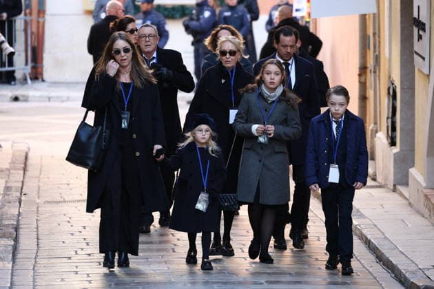 Brigitte Bardot Funeral - Saint-Tropez Relatives and family members arriving at Notre-Dame de l Assomption church, for the funeral ceremony for late French actress Brigitte Bardot, in Saint-Tropez, southeastern France, on January 7, 2026. French film sensation Brigitte Bardot, a symbol of sexual liberation in the 1950s and 1960s who reinvented herself as an animal rights defender and embraced far-right views, died on Decmber 28, 2025 aged 91. Photo by Raphael Lafargue ABACAPRESS.COM Saint-Tropez France  Copyright: xLafarguexRaphael ABACAx