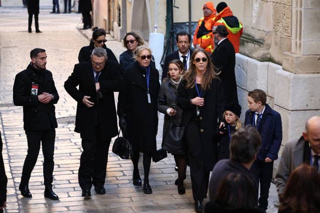 Brigitte Bardot Funeral - Saint-Tropez Relatives and family members arriving at Notre-Dame de l Assomption church, for the funeral ceremony for late French actress Brigitte Bardot, in Saint-Tropez, southeastern France, on January 7, 2026. French film sensation Brigitte Bardot, a symbol of sexual liberation in the 1950s and 1960s who reinvented herself as an animal rights defender and embraced far-right views, died on Decmber 28, 2025 aged 91. Photo by Raphael Lafargue ABACAPRESS.COM Saint-Tropez France  Copyright: xLafarguexRaphael ABACAx