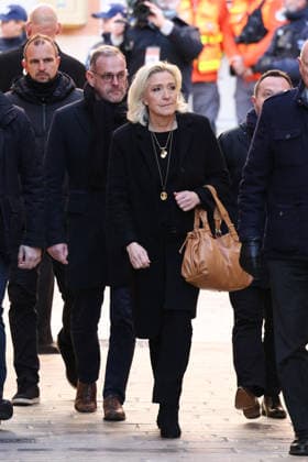 Marine Le Pen At Brigitte Bardot Funeral - Saint-Tropez President of French far right party Rassemblement National Marine Le Pen arriving at Notre-Dame de l Assomption church, for the funeral ceremony for late French actress Brigitte Bardot, in Saint-Tropez, southeastern France, on January 7, 2026. French film sensation Brigitte Bardot, a symbol of sexual liberation in the 1950s and 1960s who reinvented herself as an animal rights defender and embraced far-right views, died on Decmber 28, 2025 aged 91. Photo by Raphael Lafargue ABACAPRESS.COM Saint-Tropez France  Copyright: xLafarguexRaphael ABACAx