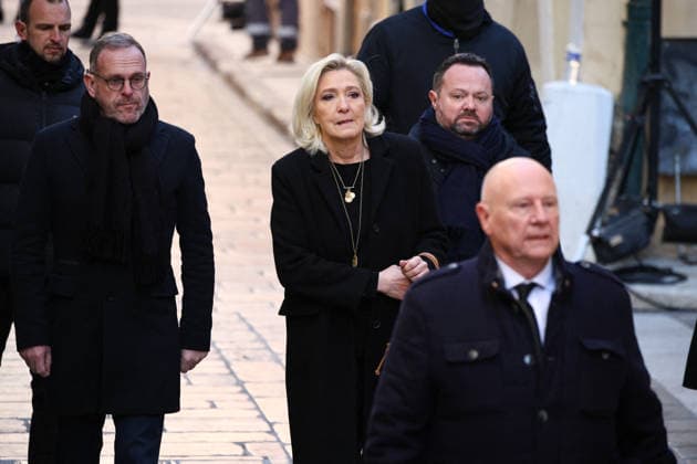 Marine Le Pen At Brigitte Bardot Funeral - Saint-Tropez President of French far right party Rassemblement National Marine Le Pen arriving at Notre-Dame de l Assomption church, for the funeral ceremony for late French actress Brigitte Bardot, in Saint-Tropez, southeastern France, on January 7, 2026. French film sensation Brigitte Bardot, a symbol of sexual liberation in the 1950s and 1960s who reinvented herself as an animal rights defender and embraced far-right views, died on Decmber 28, 2025 aged 91. Photo by Raphael Lafargue ABACAPRESS.COM Saint-Tropez France  Copyright: xLafarguexRaphael ABACAx