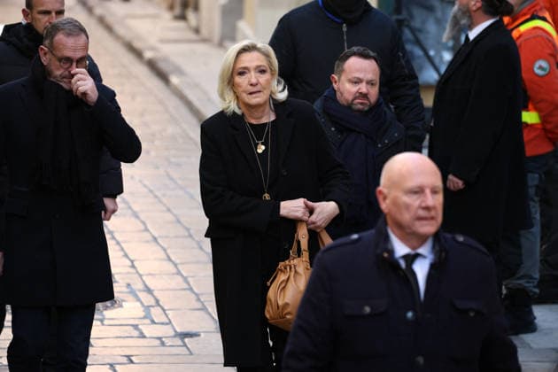 Marine Le Pen At Brigitte Bardot Funeral - Saint-Tropez President of French far right party Rassemblement National Marine Le Pen arriving at Notre-Dame de l Assomption church, for the funeral ceremony for late French actress Brigitte Bardot, in Saint-Tropez, southeastern France, on January 7, 2026. French film sensation Brigitte Bardot, a symbol of sexual liberation in the 1950s and 1960s who reinvented herself as an animal rights defender and embraced far-right views, died on Decmber 28, 2025 aged 91. Photo by Raphael Lafargue ABACAPRESS.COM Saint-Tropez France  Copyright: xLafarguexRaphael ABACAx
