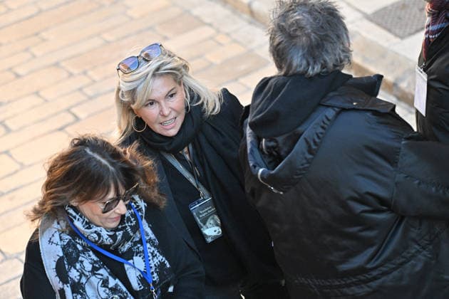Brigitte Bardot Funeral - Saint-Tropez Caroline Margeridon arriving at Notre-Dame de l Assomption church, for the funeral ceremony for late French actress Brigitte Bardot, in Saint-Tropez, southeastern France, on January 7, 2026. French film sensation Brigitte Bardot, a symbol of sexual liberation in the 1950s and 1960s who reinvented herself as an animal rights defender and embraced far-right views, died on Decmber 28, 2025 aged 91. Photo by Julien Reynaud APS-Medias ABACAPRESS.COM Saint-Tropez France  Copyright: xReynaudxJulien APS-Medias ABACAx