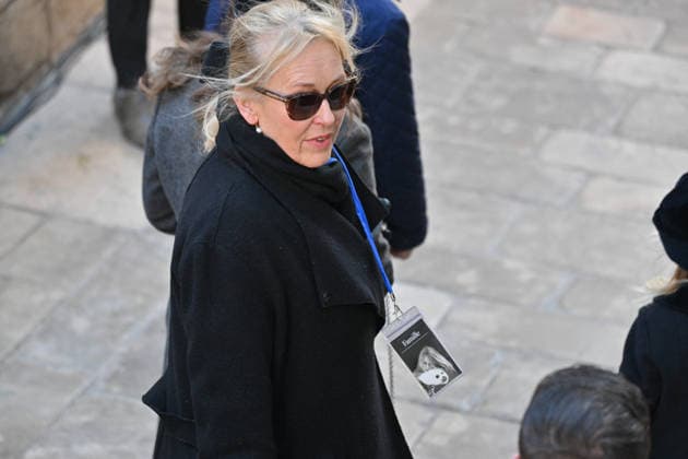 Brigitte Bardot Funeral - Saint-Tropez Relatives and family members arriving at Notre-Dame de l Assomption church, for the funeral ceremony for late French actress Brigitte Bardot, in Saint-Tropez, southeastern France, on January 7, 2026. French film sensation Brigitte Bardot, a symbol of sexual liberation in the 1950s and 1960s who reinvented herself as an animal rights defender and embraced far-right views, died on Decmber 28, 2025 aged 91. Photo by Julien Reynaud APS-Medias ABACAPRESS.COM Saint-Tropez France  Copyright: xReynaudxJulien APS-Medias ABACAx