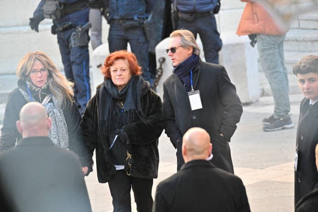 Brigitte Bardot Funeral - Saint-Tropez Guest arriving at Notre-Dame de l Assomption church, for the funeral ceremony for late French actress Brigitte Bardot, in Saint-Tropez, southeastern France, on January 7, 2026. French film sensation Brigitte Bardot, a symbol of sexual liberation in the 1950s and 1960s who reinvented herself as an animal rights defender and embraced far-right views, died on Decmber 28, 2025 aged 91. Photo by Julien Reynaud APS-Medias ABACAPRESS.COM Saint-Tropez France  Copyright: xReynaudxJulien APS-Medias ABACAx