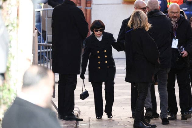 Brigitte Bardot Funeral - Saint-Tropez Mireille Mathieu arriving at Notre-Dame de l Assomption church, for the funeral ceremony for late French actress Brigitte Bardot, in Saint-Tropez, southeastern France, on January 7, 2026. French film sensation Brigitte Bardot, a symbol of sexual liberation in the 1950s and 1960s who reinvented herself as an animal rights defender and embraced far-right views, died on Decmber 28, 2025 aged 91. Photo by Raphael Lafargue ABACAPRESS.COM Saint-Tropez France  Copyright: xLafarguexRaphael ABACAx