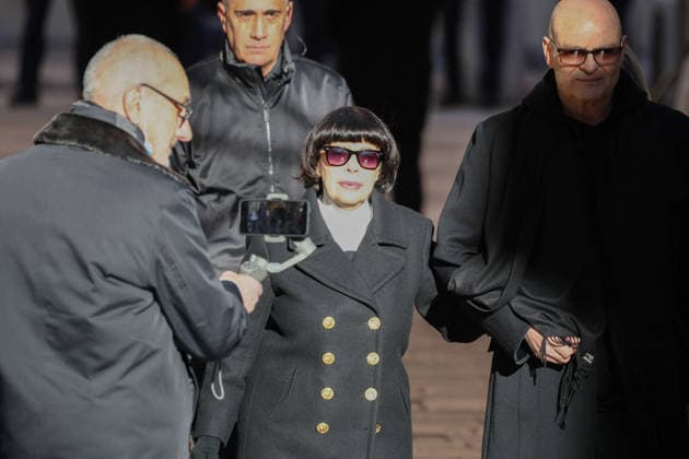 Brigitte Bardot Funeral - Saint-Tropez Mireille Mathieu arriving at Notre-Dame de l Assomption church, for the funeral ceremony for late French actress Brigitte Bardot, in Saint-Tropez, southeastern France, on January 7, 2026. French film sensation Brigitte Bardot, a symbol of sexual liberation in the 1950s and 1960s who reinvented herself as an animal rights defender and embraced far-right views, died on Decmber 28, 2025 aged 91. Photo by Raphael Lafargue ABACAPRESS.COM Saint-Tropez France  Copyright: xLafarguexRaphael ABACAx