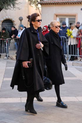 Arrivals at Brigitte Bardots funeral at the Notre Dame de lAssomption parish church in Saint Tropez, France, on January 7, 2026 Brigitte Bardot, an emblematic figure of French cinema and an international icon, died on December 28, 2025 at the age of 91 at her legendary estate in La Madrague, Saint Tropez France Revealed to the world through her role in Et DieuÖ créa la femme , she had contributed to making Saint Tropez a world-famous place The actress will be buried on January 7, 2026 in the Saint Tropez marine cemetery, alongside her father Louis Bardot 1896 1975 and her mother Anne Marie Mucel 1912 1978 A religious ceremony will be held beforehand in the Saint Tropez church, where relatives, Jacovides Moreau Bestimage Arrivals at the fun Copyright: xJACOVIDES-MOREAUx xBESTIMAGExJACOVIDES-MOREAUx xBESTIMAGEx