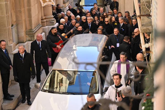 Brigitte Bardot Funeral - Saint-Tropez Paul Watson, Brigitte Bardot s son Nicolas-Jacques Charrier, Bernard d Ormale, Chico Bouchikhi, Gipsy Kings arriving at Notre-Dame de l Assomption church, for the funeral ceremony for late French actress Brigitte Bardot, in Saint-Tropez, southeastern France, on January 7, 2026. French film sensation Brigitte Bardot, a symbol of sexual liberation in the 1950s and 1960s who reinvented herself as an animal rights defender and embraced far-right views, died on Decmber 28, 2025 aged 91. Photo by Julien Reynaud APS-Medias ABACAPRESS.COM Saint-Tropez France Copyright: xReynaudxJulien APS-Medias ABACAx