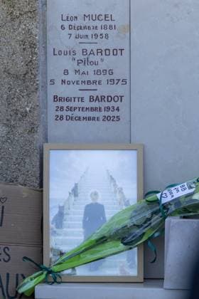Brigitte Bardot s Grave at The Marine Cemetery - Saint-Tropez Wreath of flowers and photographs of late French actress Brigitte Bardot are pictured around her grave at the marine cemetery, following the funeral ceremony at Notre-Dame de l Assomption church, in Saint-Tropez, southeastern France, on January 7, 2026. French film sensation Brigitte Bardot, a symbol of sexual liberation in the 1950s and 1960s who reinvented herself as an animal rights defender and embraced far-right views, died on December 28, 2025 aged 91. Photo by Shootpix ABACAPRESS.COM Saint-Tropez France  Copyright: xShootpix ABACAx
