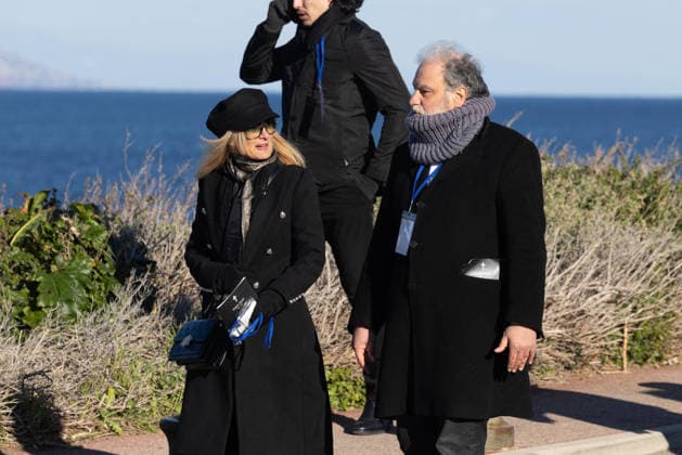 Public Tribute to Brigitte Bardot at The Pre Des Pecheurs - Saint-Tropez Raphaël Mezrahi during public tribute to Brigitte Bardot at the Pré des Pêcheurs, in the La Ponche district of Saint-Tropez after Brigitte Bardot s Funerals on January 7, 2026 in Saint-Tropez, France. Photo by Shootpix ABACAPRESS.COM Saint-Tropez France  Copyright: xShootpix ABACAx