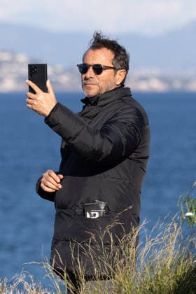 Public Tribute to Brigitte Bardot at The Pre Des Pecheurs - Saint-Tropez Bernard Montiel during public tribute to Brigitte Bardot at the Pré des Pêcheurs, in the La Ponche district of Saint-Tropez after Brigitte Bardot s Funerals on January 7, 2026 in Saint-Tropez, France. Photo by Shootpix ABACAPRESS.COM Saint-Tropez France  Copyright: xShootpix ABACAx