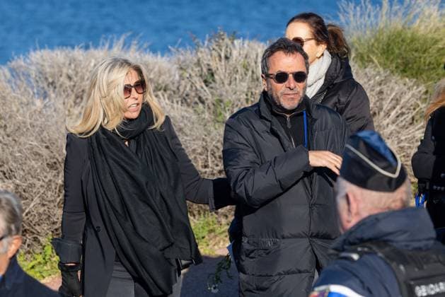 Public Tribute to Brigitte Bardot at The Pre Des Pecheurs - Saint-Tropez Bernard Montiel, Caroline Margeridon during public tribute to Brigitte Bardot at the Pré des Pêcheurs, in the La Ponche district of Saint-Tropez after Brigitte Bardot s Funerals on January 7, 2026 in Saint-Tropez, France. Photo by Shootpix ABACAPRESS.COM Saint-Tropez France  Copyright: xShootpix ABACAx