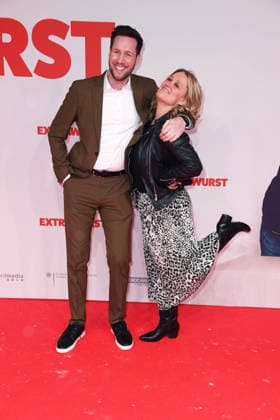 Sven Kroll, Lisa Feller at the world premiere of the movie EXTRAWURST at the Lichtburg cinema in Essen on 07 01 2026