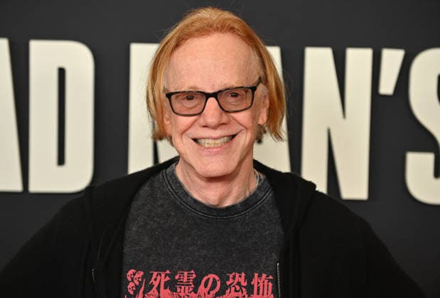˜Dead Man™s Wire™ Los Angeles Screening Danny Elfman arriving at the Los Angeles screening of Dead Man™s Wire held at AMC The Grove 14 on January 7, 2026 in Los Angeles, Ca. Los Angeles Barker Hanger California USA Copyright: xTammiexArroyox xAFF-USA.comx
