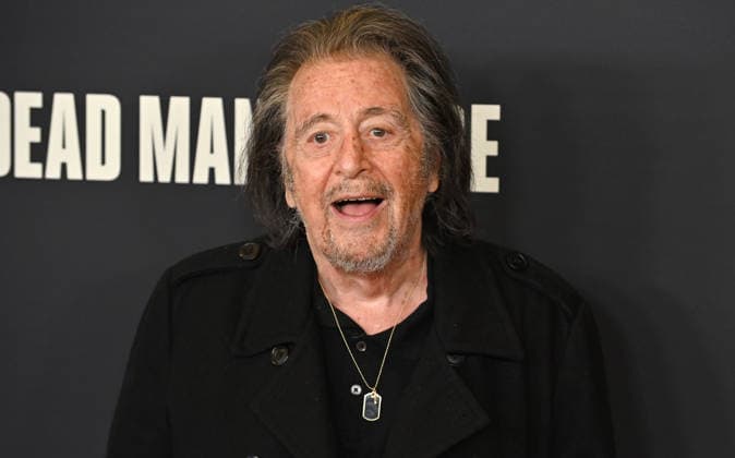 ˜Dead Man™s Wire™ Los Angeles Screening Al Pacino arriving at the Los Angeles screening of Dead Man™s Wire held at AMC The Grove 14 on January 7, 2026 in Los Angeles, Ca. Los Angeles Barker Hanger California USA Copyright: xTammiexArroyox xAFF-USA.comx