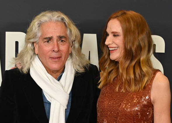 ˜Dead Man™s Wire™ Los Angeles Screening Mitch Glazer and Kelly Lynch arriving at the Los Angeles screening of Dead Man™s Wire held at AMC The Grove 14 on January 7, 2026 in Los Angeles, Ca. Los Angeles Barker Hanger California USA Copyright: xTammiexArroyox xAFF-USA.comx