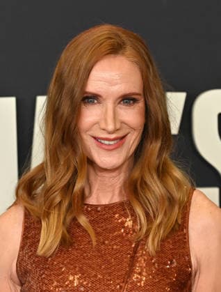 ˜Dead Man™s Wire™ Los Angeles Screening Kelly Lynch arriving at the Los Angeles screening of Dead Man™s Wire held at AMC The Grove 14 on January 7, 2026 in Los Angeles, Ca. Los Angeles Barker Hanger California USA Copyright: xTammiexArroyox xAFF-USA.comx