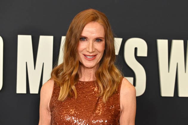 ˜Dead Man™s Wire™ Los Angeles Screening Kelly Lynch arriving at the Los Angeles screening of Dead Man™s Wire held at AMC The Grove 14 on January 7, 2026 in Los Angeles, Ca. Los Angeles Barker Hanger California USA Copyright: xTammiexArroyox xAFF-USA.comx