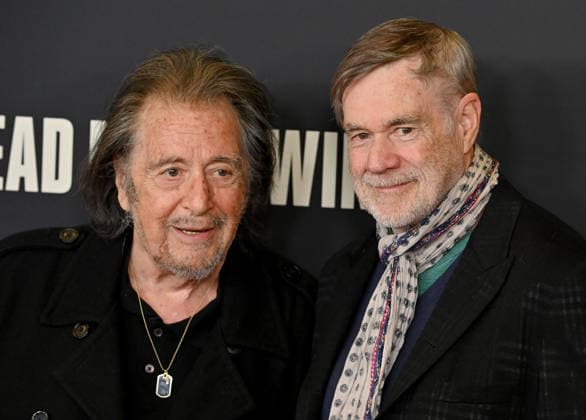 ˜Dead Man™s Wire™ Los Angeles Screening Al Pacino and Gus Van Sant arriving at the Los Angeles screening of Dead Man™s Wire held at AMC The Grove 14 on January 7, 2026 in Los Angeles, Ca. Los Angeles Barker Hanger California USA Copyright: xTammiexArroyox xAFF-USA.comx