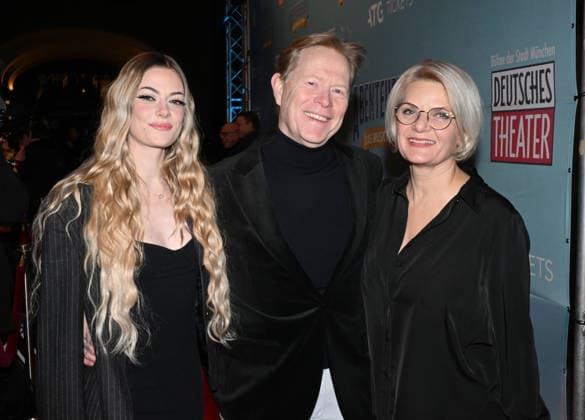 Dieter Thoma with partner Mandana Daub and daughter Kim Premiere ABENTEUERLAND The musical with the hits of PUR at the Deutsches Theater Muenchen