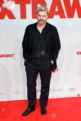 Friedrich Mücke at the world premiere of the movie Extrawurst in the Lichtburg Essen, 07 01 2026 Foto:xT.xSchröerx xFuturexImagex extrawurst_6166