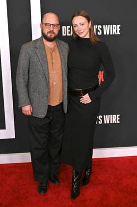 Sam Pressman with companion at the premiere of the movie Dead Man™s Wire at AMC The Grove Los Angeles, 07 01 2026 Foto:xD.xStarbuckx xFuturexImagex wire_6149