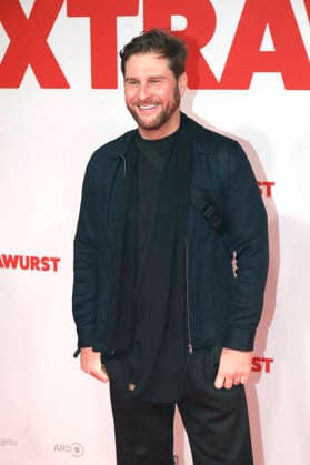 Maurice Gajda at the world premiere of the feature film Extrawurst in the Lichtburg Essen, 07 01 2026 Foto:xAgenturxWehnertx xGränzdörferx xFuturexImagex extrawurst_6219