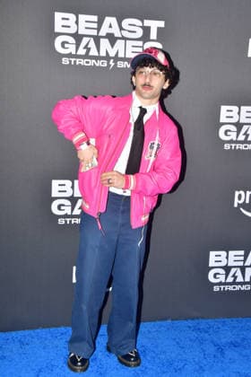 US: Stars take to red carpet in Los Angeles for Beast Games season 2 Im the picture Tamir Omari. MrBeast is bringing back the heat with his popular competition series. The first three episodes of Beast Games Season 2 premiere on Wednesday, Jan. 7 on Prime Video. The inaugural season of the series, hosted by popular YouTuber James Jimmy Donaldson, better known as MrBeast, debuted in December 2024. In Season 2, 200 eager competitors play to win $5 million. The show is similar in many ways to the popular Netflix series Squid Game, though contestants don t fight to the death. They just go home when eliminated. Fans of challenge-based reality series won t want to miss a Survivor crossover episode. Filmed on Fiji, contestants will take on Copyright: AlbertoxSibaja