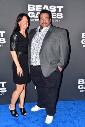 US: Stars take to red carpet in Los Angeles for Beast Games season 2 Im the picture Michael Cruz and Corie Henson. MrBeast is bringing back the heat with his popular competition series. The first three episodes of Beast Games Season 2 premiere on Wednesday, Jan. 7 on Prime Video. The inaugural season of the series, hosted by popular YouTuber James Jimmy Donaldson, better known as MrBeast, debuted in December 2024. In Season 2, 200 eager competitors play to win $5 million. The show is similar in many ways to the popular Netflix series Squid Game, though contestants don t fight to the death. They just go home when eliminated. Fans of challenge-based reality series won t want to miss a Survivor crossover episode. Filmed on Fiji, conte Copyright: AlbertoxSibaja