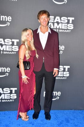 US: Stars take to red carpet in Los Angeles for Beast Games season 2 Im the picture Cheyne Gitsman and Jordis Wageman. MrBeast is bringing back the heat with his popular competition series. The first three episodes of Beast Games Season 2 premiere on Wednesday, Jan. 7 on Prime Video. The inaugural season of the series, hosted by popular YouTuber James Jimmy Donaldson, better known as MrBeast, debuted in December 2024. In Season 2, 200 eager competitors play to win $5 million. The show is similar in many ways to the popular Netflix series Squid Game, though contestants don t fight to the death. They just go home when eliminated. Fans of challenge-based reality series won t want to miss a Survivor crossover episode. Filmed on Fiji, co Copyright: AlbertoxSibaja
