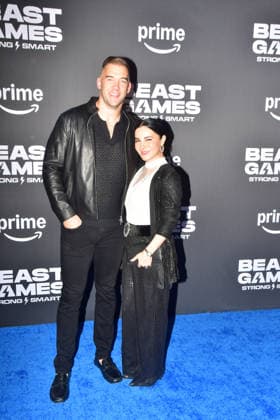 US: Stars take to red carpet in Los Angeles for Beast Games season 2 Im the picture Lewis Howes and Marta Higareda. MrBeast is bringing back the heat with his popular competition series. The first three episodes of Beast Games Season 2 premiere on Wednesday, Jan. 7 on Prime Video. The inaugural season of the series, hosted by popular YouTuber James Jimmy Donaldson, better known as MrBeast, debuted in December 2024. In Season 2, 200 eager competitors play to win $5 million. The show is similar in many ways to the popular Netflix series Squid Game, though contestants don t fight to the death. They just go home when eliminated. Fans of challenge-based reality series won t want to miss a Survivor crossover episode. Filmed on Fiji, conte Copyright: AlbertoxSibaja