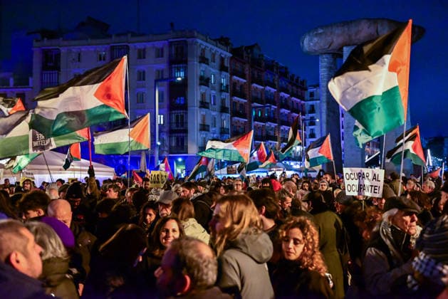 January 8, 2026, Madrid, Madrid, SPAIN: Public demonstration opposing the basketball game between Maccabi Tel-Aviv and Real Madrid. Protesters denounce the normalization of the conflict and reject the hosting of sporting events linked to the State of Israel. The protest took place at Plaza Salvador DaloÂ­, with slogans such as Ã¢â‚¬oeYou donÃ¢â‚¬â ¢t play with genocide. Madrid SPAIN - ZUMAz108 20260108_znp_z108_106 Copyright: xRichardxZubelzux