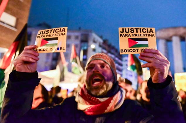 January 8, 2026, Madrid, Madrid, SPAIN: Public demonstration opposing the basketball game between Maccabi Tel-Aviv and Real Madrid. Protesters denounce the normalization of the conflict and reject the hosting of sporting events linked to the State of Israel. The protest took place at Plaza Salvador DaloÂ­, with slogans such as Ã¢â‚¬oeYou donÃ¢â‚¬â ¢t play with genocide. Madrid SPAIN - ZUMAz108 20260108_znp_z108_119 Copyright: xRichardxZubelzux