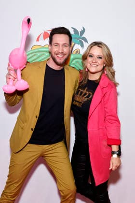 Presenter Sven Kroll and presenter Lisa Feller at the premiere of the Mallorca musical Malle Ole das Musical, das ballert at the Theater am Marientor Duisburg, 08 01 2026 NRW Germany Copyright: xChristophxHardtx