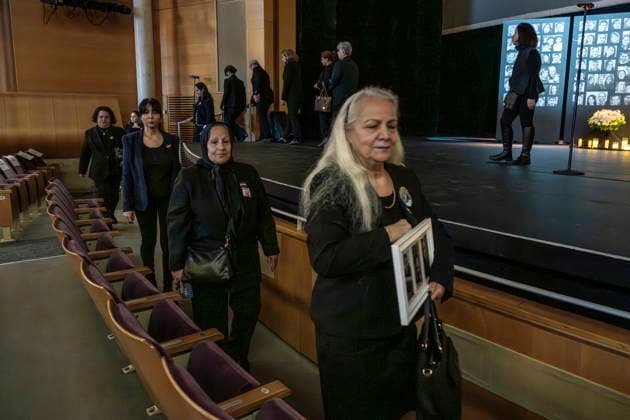 January 8, 2026, Toronto, On, CANADA: Friends and relatives arrive at a ceremony commemorating the six-year anniversary of the downing of Ukraine International Airlines Flight PS752 in Iran, Richmond Hill, Ont., Thursday, Jan. 8, 2026. Toronto CANADA  - ZUMAc35_ 20260108_zaf_c35_020 Copyright: xEduardoxLimax