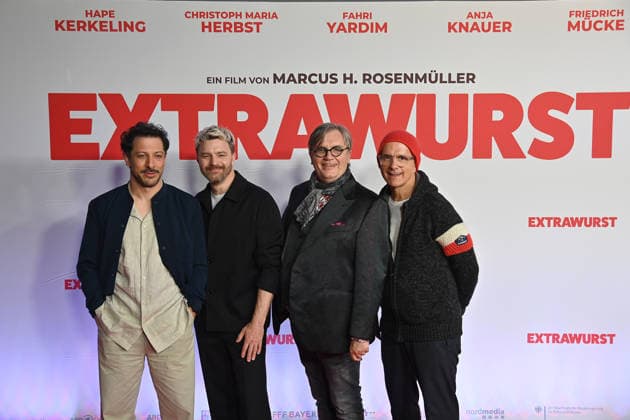 from left Fahri YARDIM actor , Friedrich MUECKE actor , Hape KERKELING actor , Christoph Maria HERBST actor Premiere EXTRAWURST on 08 01 2026 at the Mathaeser cinema in Munich