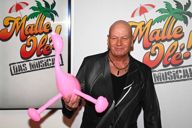 Tom BARCAL, Actor, Red Carpet, Red Carpet Show, Arrival, Premiere of the musical MALLE OLE das Musical das ballert on 08 01 2026 at Theater a Marientor, Duisburg
