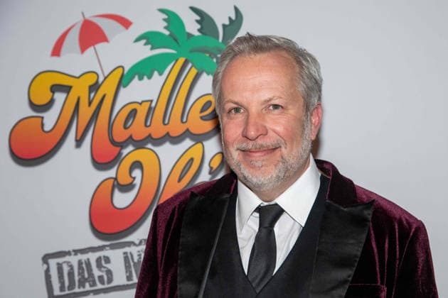 Sven Oliver MUELLER, Müller, author, red carpet, red carpet show, arrival, premiere of the musical MALLE OLE das Musical das ballert on 08 01 2026 at the Theater a Marientor, Duisburg