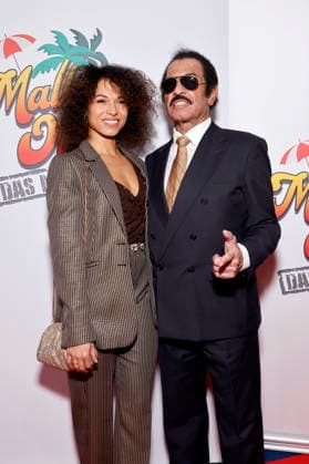 Kiez great Karl Heinz Kalle Schwensen and his partner Carmen at the premiere of the Mallorca musical Malle Ole das Musical, das ballert at the Theater am Marientor Duisburg, 08 01 2026 NRW Germany Copyright: xChristophxHardtx