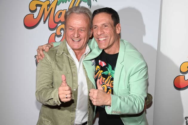 Uwe HUEBNER, Hübner, presenter, Harald REITINGER, producer, red carpet, red carpet show, arrival, premiere of the musical MALLE OLE das Musical das ballert on 08 01 2026 at the Theater a Marientor, Duisburg