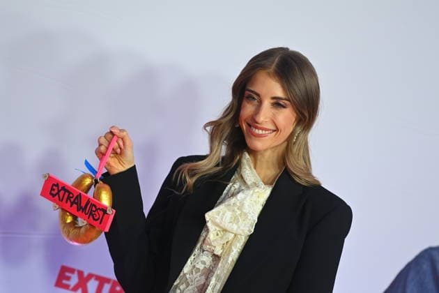 Cathy HUMMELS FISCHER , single image,cropped single motif,portrait,portrait,portrait premiere EXTRAWURST on 08 01 2026 at the Mathaeser Cinema in Munich