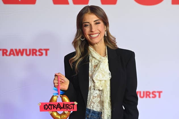 Cathy HUMMELS FISCHER , single picture,cropped single motif,half figure,half figure, premiere EXTRAWURST on 08 01 2026 at the Mathaeser cinema in Munich