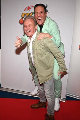 Uwe HUEBNER, Hübner, presenter, Harald REITINGER, producer, red carpet, red carpet show, arrival, premiere of the musical MALLE OLE das Musical das ballert on 08 01 2026 at the Theater a Marientor, Duisburg