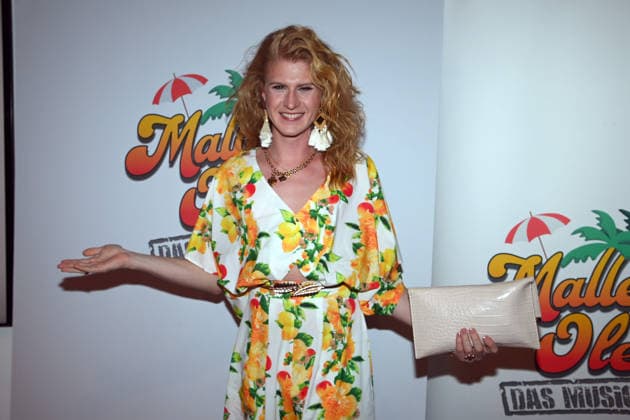 Veit ALEX, Model, Red Carpet, Red Carpet Show, Arrival, Premiere of the musical MALLE OLE das Musical das ballert on 08 01 2026 at the Theater a Marientor, Duisburg