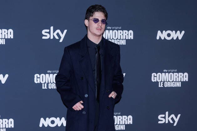 News - Photocall - GOMORRA, LE ORIGINI Luca Lubrano attends the photocall of the movie GOMORRA, LE ORIGINI on january 08, 2026 at Cinema The Space Moderno, Rome, Italy Rome Cinema The Space Moderno Italy Copyright: xEmanuelaxVertollix xLiveMediax LPN_2225835