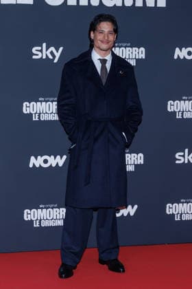 News - Photocall - GOMORRA, LE ORIGINI Antonio Buono attends the photocall of the movie GOMORRA, LE ORIGINI on january 08, 2026 at Cinema The Space Moderno, Rome, Italy Rome Cinema The Space Moderno Italy Copyright: xEmanuelaxVertollix xLiveMediax LPN_2225885