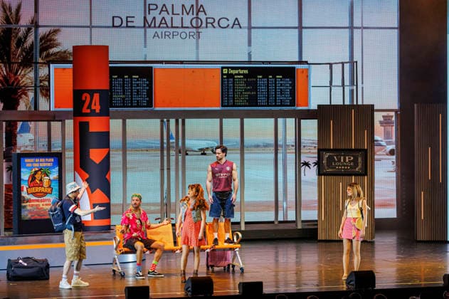 Musical performers at the world premiere of the musical Malle OlÃ das Musical, das ballert at the Theater am Marientor Duisburg, 08 01 2026 Foto:xO.xLangelx xFuturexImagex malle_6109