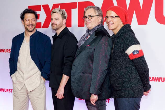Fahri Yardim, Friedrich Mücke, Hape Kerkeling and Christoph Maria Herbst at the premiere of the movie Extrawurst at Mathäser Filmpalast Munich, 08 01 2026 Foto:xN.xKolinzx xFuturexImagex extrawurst_6507